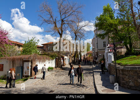 Vue sur la rue typique de la vieille ville de Plovdiv, en Bulgarie. Banque D'Images