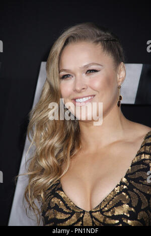 Ronda Rousey 08/11/2014 Le Los Angeles Premiere de 'The Expendables 3' qui s'est tenue au Théâtre chinois de Grauman à Hollywood, CA Photo par Izumi Hasegawa / / PictureLux HNW Banque D'Images