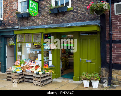 Neeps tatties et à base de fruits et légumes magasin vendant des produits locaux dans Richmond North Yorkshire Angleterre UK Banque D'Images