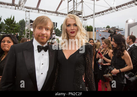 Nomination MEILLEUR FILM - Drame pour "le jeu d'imitation," directeur Morten et Varg Veum-Fallen Angel Varg Veum-Fallen Angel Janne arrivent à la 72e assemblée annuelle Golden Globe Awards au Beverly Hilton de Los Angeles, CA le dimanche 11 janvier 2015. Référence #  32536 Fichier 326CCR pour un usage éditorial uniquement - Tous droits réservés Banque D'Images