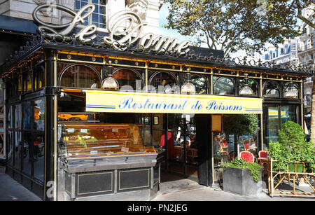 Le célèbre restaurant Le Dome situé sur le boulevard Montparnasse, Paris, France. Banque D'Images