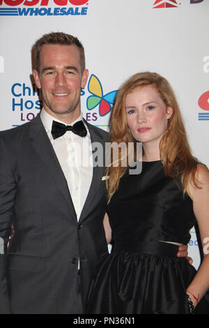 James Van der Beek, Kimberly Van Der Beek 10/11/2014 Children's Hospital Los Angeles : Noche de gala tenu à l'événement Ninos Pont à L.A. Vivre à Los Angeles, CA Photo par Izumi Hasegawa / HNW / PictureLux Banque D'Images