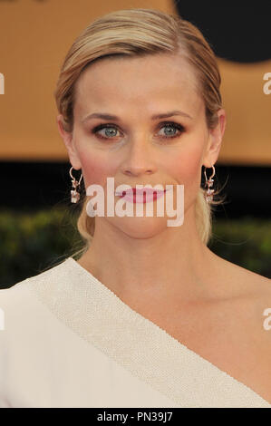 Reese Witherspoon à la 21e assemblée annuelle des Screen Actors Guild Awards tenue au Shrine Auditorium à Los Angeles, CA le dimanche, Janvier 25, 2015. Photo de RPAC PictureLux / RPAC. Référence #  32547 Fichier 095RPAC01 pour un usage éditorial uniquement - Tous droits réservés Banque D'Images