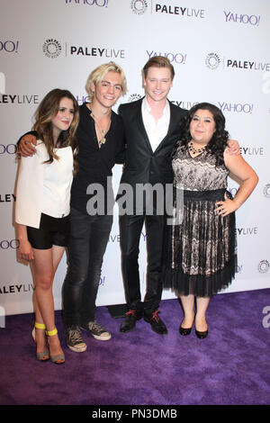 Laura Marano, Ross Lynch, Calum digne, Raini Rodriguez 05/04/2015 Nuit de famille au Paley Center : 'One Piece' projection spéciale et de bord tenu au Paley Center for Media, Los Angeles, CA Photo par Kazuki Hirata / HNW / PictureLux Banque D'Images