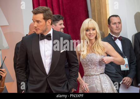 Acteurs Chris Pratt et Anna Faris arrivent pour la diffusion de l'ABC en direct 87e Oscars® au Dolby® Theatre à Hollywood, CA le Dimanche, Février 22, 2015. Référence #  32566 Fichier 491THA pour un usage éditorial uniquement - Tous droits réservés Banque D'Images