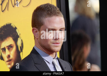 Jonny Weston à la première de Warner Bros Pictures' et 'StudioCanal Nous sommes vos amis" tenue au Théâtre chinois de Grauman à Hollywood, CA, le 20 août 2015. Photo par Joe Martinez / PictureLux Banque D'Images