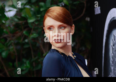 Bryce Dallas Howard lors de la première mondiale de Universal Pictures et Amblin Entertainment's 'Jurassic World' tenue à l'Kodak Theater et Théâtre chinois de Grauman en IMAX Hollywood, CA, le 9 juin 2015. Photo par Joe Martinez / PictureLux Banque D'Images