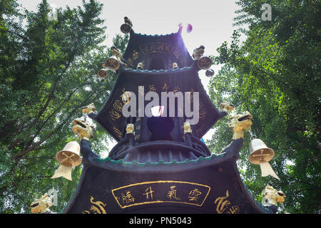 Changsha, Chine - 6 juin 2018 : Statue de Guan Yu. Guan Yu Temple. En voyage Jingzhou Ville. Ce temple célèbre pour qui aime la série des Trois Royaumes. Especial Banque D'Images