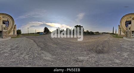 Vue panoramique à 360° de Saldungaray entrée du cimetière