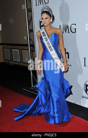 Miss Univers 2015 Vainqueur de l'ÉFVP Alonzo Wurtzbach Philippines dans les coulisses du Défilé de Miss Univers 64e congrès annuel qui a eu lieu au Planet Hollywood Resort & Casino à Las Vegas, NV le Dimanche, Décembre 20, 2015. Photo par PictureLux RPAC RPAC/fichier référence #  32787 014RPAC01 pour un usage éditorial uniquement - Tous droits réservés Banque D'Images