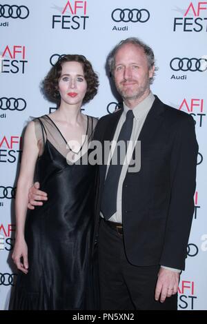 Miranda July, Mike Mills 11/16/2016 Le Festival de 2016 20e siècle 'femmes' projection de gala qui a eu lieu au Beverly Hilton à Beverly Hills, CA Photo de Julian Blythe / / PictureLux HNW Banque D'Images