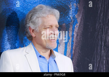 Clancy Brown au légendaire Pictures et Universal Pictures Première de 'Warcraft' tenue à l'Théâtre chinois de Grauman le lundi 6 juin 2016, à Los Angeles, CA. Photo par Joe Martinez / PictureLux Banque D'Images