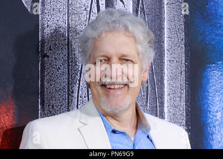 Clancy Brown au légendaire Pictures et Universal Pictures Première de 'Warcraft' tenue à l'Théâtre chinois de Grauman le lundi 6 juin 2016, à Los Angeles, CA. Photo par Joe Martinez / PictureLux Banque D'Images