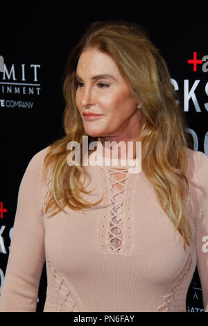 Caitlyn Jenner à la première de la "crête de scie à métaux Lionsgate' organisée à l'Académie's Samuel Goldwyn Theatre de Los Angeles, CA, 24 octobre, 2016. Photo par Joe Martinez / PictureLux Banque D'Images