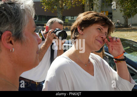 Villeurbanne, France, September 20th, 2018 : accompagné par Frédérique Vidal, Ministre de l'enseignement supérieur, ancien champion de natation et nouvellement promu Ministre des Sports, Roxana Maracineanu est perçu à l'INSA et de STAPS Villeurbanne, près de Lyon (Centre-est de la France) le 20 septembre 2018, qu'elle rencontre les membres de l'organisation des Jeux Olympiques de courtoisie et Fédération française de sports, des étudiants et des champions, à l'occasion de la génération 2014 Lancement officiel de l'étiquette pour les universités. Crédit photo : Serge Mouraret/Alamy Live News Banque D'Images