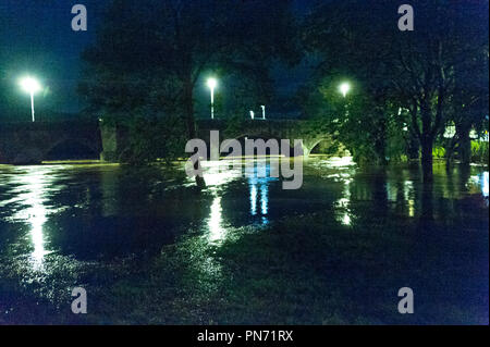 Builth Wells, Powys, au Royaume-Uni. 21 septembre 2018. Météo France : la rivière Wye violation c'est dans les banques de Builth Wells Powys, Pays de Galles, Royaume-Uni. © Graham M. Lawrence/Alamy Live News Banque D'Images