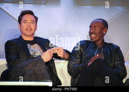 Robert Downey Jr., Don Cheadle, 04/10/2016 "Capitaine America : Guerre Civile' conférence de presse tenue au London West Hollywood à Beverly Hills à West Hollywood, CA Photo par Izumi Hasegawa / HNW / PictureLux Banque D'Images