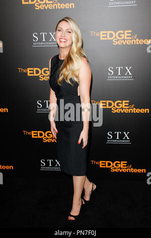 Écrire/Directeur Kelly Fremon Craig à la première de Los Angeles du divertissement STX 'The Edge of seventeen' tenue à Regal L.A. Vivre à Los Angeles, CA, le 9 novembre 2016. Photo par Joseph Martinez / PictureLux Banque D'Images