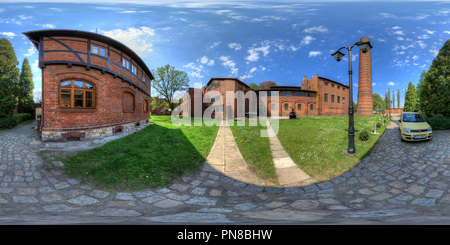 Vue panoramique à 360° de Station de pompage de l'eau historique Zawada (107)