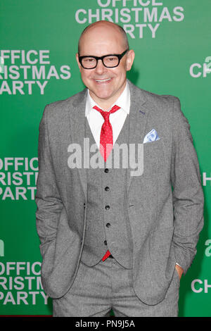 Rob Corddry lors de la première de Paramount Pictures' 'Office' Party de Noël qui a eu lieu au Regency Village Theatre de Westwood, CA, le 7 décembre 2016. Photo par Joseph Martinez / PictureLux Banque D'Images