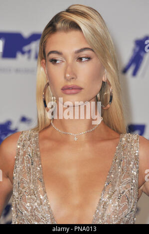 Hailey Baldwin au les MTV Video Music Awards 2017 qui ont eu lieu pendant le Forum à Inglewood, CA le dimanche, Août 27, 2017. Photo de RPAC / PictureLux 33411 Numéro de référence de dossier 042RPAC01 pour un usage éditorial uniquement - Tous droits réservés Banque D'Images