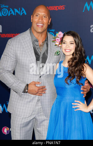 Dwayne Johnson, Auli'je Cravalho à l'AFI Fest 2016 Première mondiale de Disney's 'Moana' tenue à l'Théâtre chinois de Grauman à Hollywood, CA, le 14 novembre 2016. Photo par Joseph Martinez / PictureLux Banque D'Images