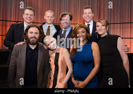 L'Oscar® nominés Déjeuner à Beverly Hills Lundi, 6 février, 2017. La 89e cérémonie des Oscars® sera diffusée le dimanche 26 février, en direct sur ABC. Sur la photo (de gauche à droite) : Matt Damon, Casey Affleck, Lucas Hedges, Michelle Williams, Kenneth Lonergan, Kimberly Steward, Kevin J. Walsh et Lauren Beck. Référence #  33227 Fichier 028THA pour un usage éditorial uniquement - Tous droits réservés Banque D'Images