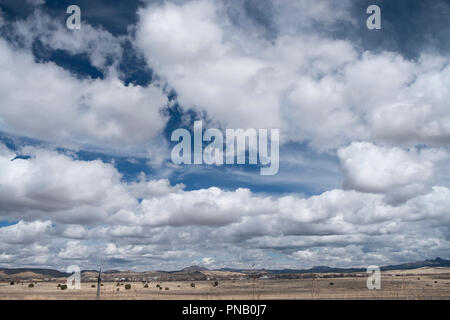 La plupart de vue du ciel de cumulus au-dessus du nord de l'Arizona Banque D'Images