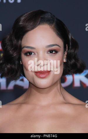 Tessa Thompson 10/10/2017 La première mondiale de 'Thor : Ragnarok' tenue à El Capitan Theatre à Hollywood, CA Photo par Izumi Hasegawa / / PictureLux HNW Banque D'Images