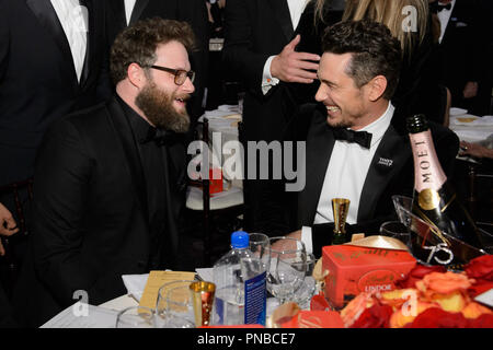 Seth Rogen et James Franco, nommé pour la MEILLEURE PERFORMANCE PAR UN ACTEUR DANS UN FILM MUSICAL OU COMÉDIE Ð pour son rôle dans "l'artiste en cas de catastrophe, lors de la 75e Assemblée Golden Globe Awards au Beverly Hilton de Los Angeles, CA le dimanche, Janvier 7, 2018. Référence #  33508 Fichier 660CCR pour un usage éditorial uniquement - Tous droits réservés Banque D'Images