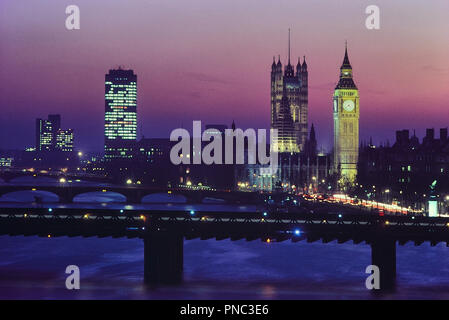 Les chambres du Parlement, Londres, Angleterre, Royaume-Uni. Circa 1980 Banque D'Images
