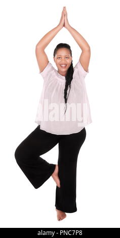 Femme africaine de faire des exercices de yoga femmes enceintes en bonne santé, vêtu de blanc et noir, isolated on white Banque D'Images