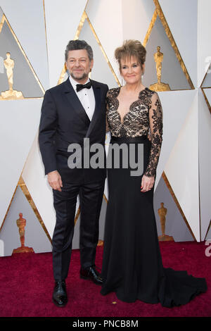 Andy Serkis et Lorraine Ashbourne arriver l'ABC de l'émission en direct 90e Oscars® au Dolby® Theatre à Hollywood, CA le dimanche, Mars 4, 2018. Référence #  33546 Fichier 022PLX pour un usage éditorial uniquement - Tous droits réservés Banque D'Images