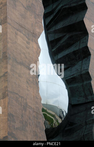 9/11 Monument, également connu sous le nom de Mémorial de larme, don du peuple russe à des gens d'USA Banque D'Images