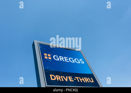 Greggs au volant. Manchester. UK. Banque D'Images