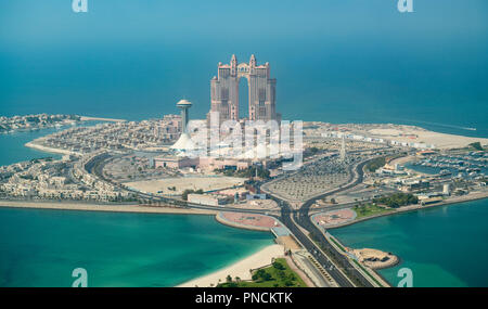 Vue de l'île et l'Al Kasir Marina Mall à Abu Dhabi , ÉMIRATS ARABES UNIS, Émirats Arabes Unis Banque D'Images