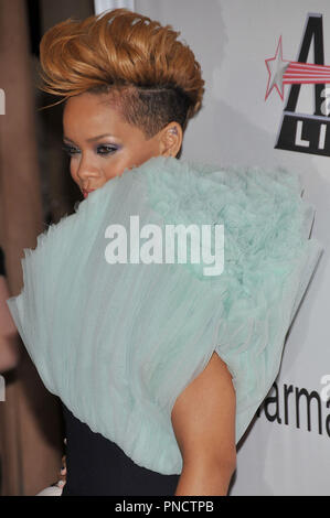 Rihanna à l'Académie de l'enregistrement et Clive Davis Pre-Grammy 2010 Gala tenu à l'hôtel Beverly Hilton à Beverly Hills, CA. L'événement a eu lieu le samedi, 30 janvier 2010. Photo par RPAC Photo Presse Pacific Rim. /PictureLux Rihanna de référence de dossier 13010 11PLX pour un usage éditorial uniquement - Tous droits réservés Banque D'Images