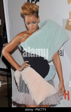 Rihanna à l'Académie de l'enregistrement et Clive Davis Pre-Grammy 2010 Gala tenu à l'hôtel Beverly Hilton à Beverly Hills, CA. L'événement a eu lieu le samedi, 30 janvier 2010. Photo par RPAC Photo Presse Pacific Rim. /PictureLux Rihanna de référence de dossier 13010 7PLX pour un usage éditorial uniquement - Tous droits réservés Banque D'Images