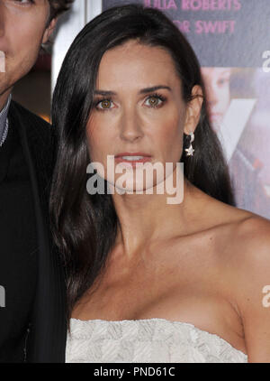 Demi Moore lors de la première mondiale de 'Valentine's Day' tenue à l'Grauman's Chinese Theatre à Hollywood, CA le lundi, 8 février 2010. Photo par RPAC Photo Presse Pacific Rim. Référence du fichier  #  Demi Moore 2810 1RPAC pour un usage éditorial uniquement - Tous droits réservés Banque D'Images