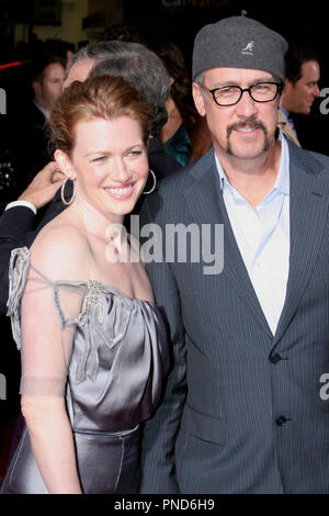 Mireille Enos et Alan Ruck à la première de CBS Films de "mesures extraordinaires". Arrivants tenue au Grauman's Chinese Theatre à Hollywood, CA. 19 janvier, 2010. Photo par : Richard Chavez / PictureLux EnosMireilleAND #  de référence de fichier4 011910PLX pour un usage éditorial uniquement - Tous droits réservés Banque D'Images