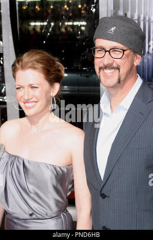 Mireille Enos et Alan Ruck à la première de CBS Films de "mesures extraordinaires". Arrivants tenue au Grauman's Chinese Theatre à Hollywood, CA. 19 janvier, 2010. Photo par : Richard Chavez / PictureLux EnosMireilleAND #  de référence de fichier5 011910PLX pour un usage éditorial uniquement - Tous droits réservés Banque D'Images