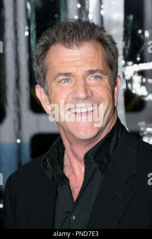 Mel Gibson à la première de Warner Bros Pictures "Edge Of Darkness". Arrivants tenue au Grauman's Chinese Theatre à Hollywood, CA., 26 janvier 2010. Photo par : Richard Chavez / PictureLux #  GibsonMel Référence de fichier6 012610PLX pour un usage éditorial uniquement - Tous droits réservés Banque D'Images