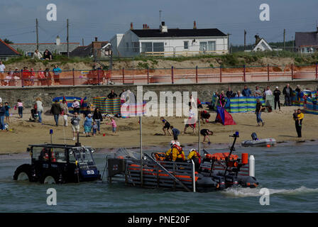 Trearddur Bay Atlantic 85 classe bateau de sauvetage lancement Banque D'Images