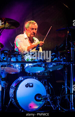 Milan Italie 20 septembre 2018 Nick Mason's Saucerful of Secrets live au Teatro degli Arcimboldi © Roberto Finizio / Alamy Crédit : Roberto Finizio/Alamy Live News Banque D'Images