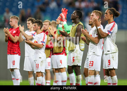 Leipzig, Saxe. Sep 20, 2018. Football : Ligue Europa, Groupe étape, Journée 1 : RB Leipzig - RB Salzbourg. Les joueurs de Leipzig remercie le spectateurs. Crédit : Jan Woitas/dpa-Zentralbild/dpa/Alamy Live News Banque D'Images