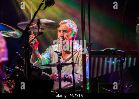 Milan Italie. 20 septembre 2018. Le groupe de rock psychédélique Anglais NICK MASON'S SAUCERFUL OF SECRETS il se produit au Teatro degli Arcimboldi durant la "Tour d'Europe 2018' Credit : Rodolfo Sassano/Alamy Live News Banque D'Images