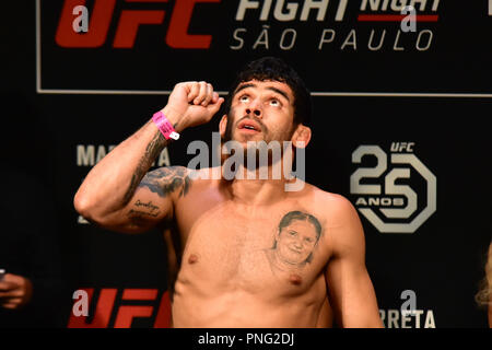 Sao Paulo, Brésil. 21 sept 2018. PESAGEM UFC Fight Night MARRETA X ANDERS - pesée de l'UFC Fight Night Marreta X Anders, ce vendredi (21) à São Paulo. Dans la photo Renan Barao. (Photo : Roberto Casimiro/Fotoarena) Crédit : Foto Arena LTDA/Alamy Live News Banque D'Images