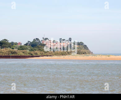 Embouchure de la rivière Deben voir l'estuaire de Felixstowe Ferry à Bawdsey Manor, Suffolk, Angleterre, RU Banque D'Images