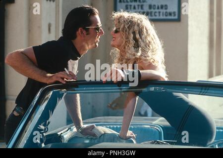 Titre original : Wild at Heart. Titre en anglais : Wild at Heart. Année : 1990. Directeur : David Lynch. Stars : NICOLAS CAGE, Laura Dern. Credit : PolyGram Filmed Entertainment/films de propagande / Album Banque D'Images