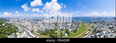 Vue aérienne de la ville et le port de Kaohsiung. Taïwan. Banque D'Images